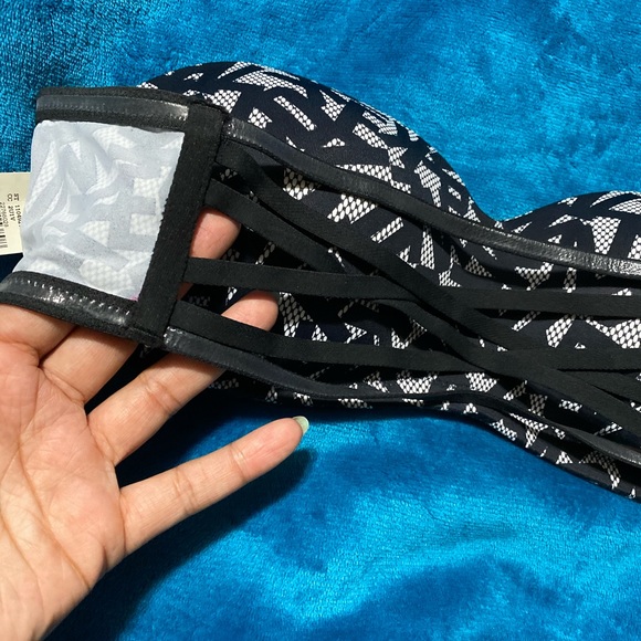 BNWT VS strapless bandeau bikini top - Picture 5 of 6